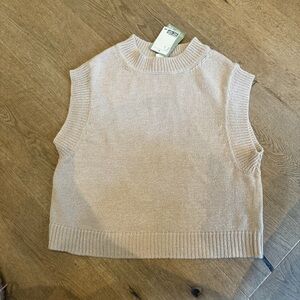 H&M Cream Knit sleevless Sweater